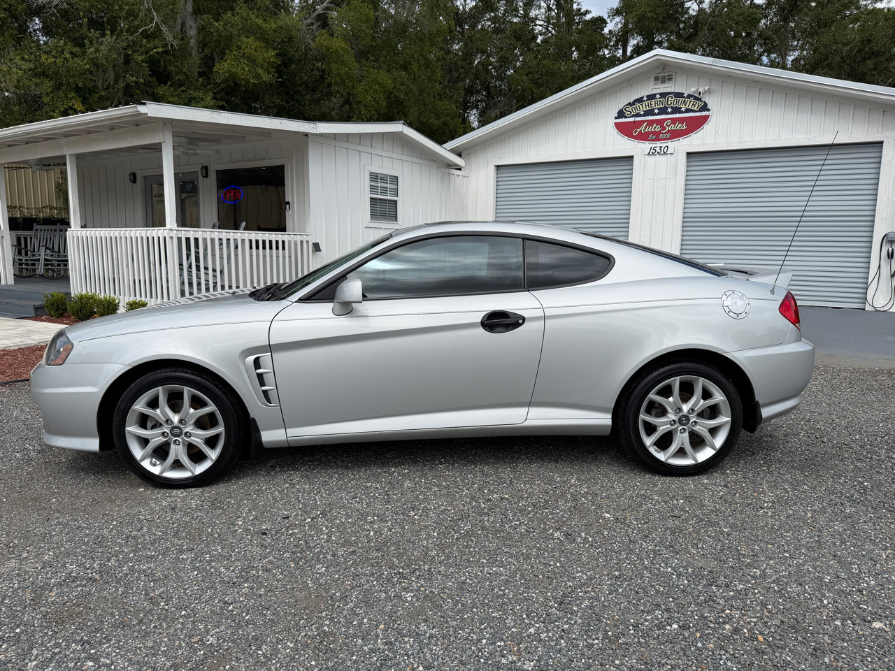 Used 2006 Hyundai Tiburon GT image 8