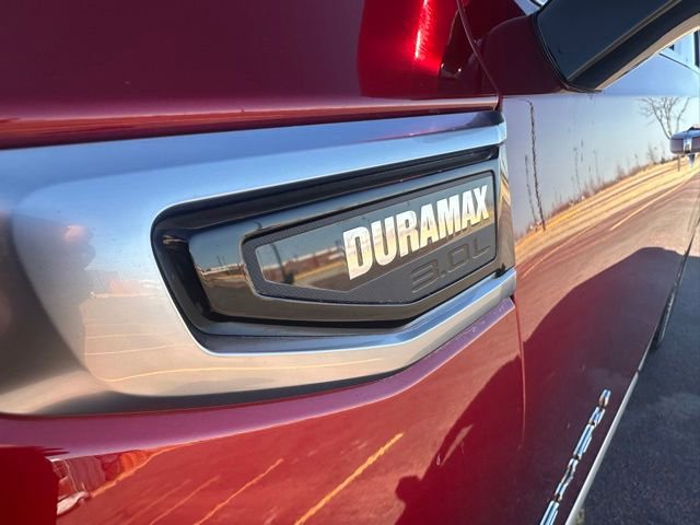 Used 2024 GMC Yukon XL Denali w/ Advanced Technology Package image 9