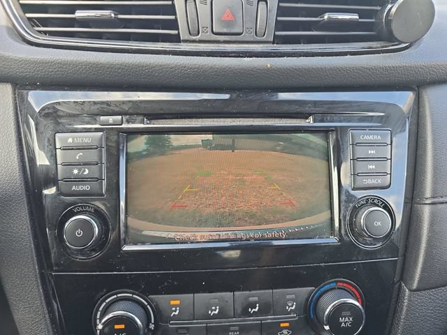 Used 2019 Nissan Rogue S w/ Special Edition Package FWD image 9