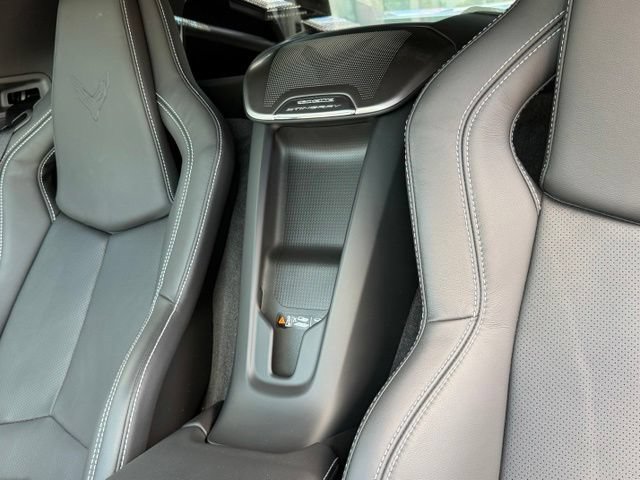 Used 2025 Chevrolet Corvette Stingray Preferred Cpe w/ 2LT RWD image 34
