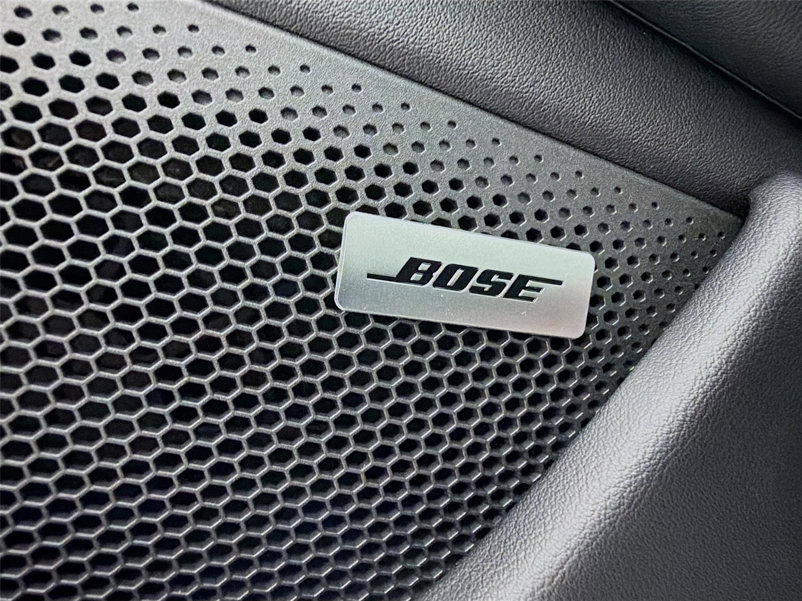 New 2025 Porsche Taycan image 9