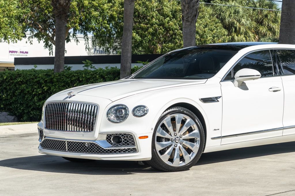 Used 2023 Bentley Flying Spur Azure image 2