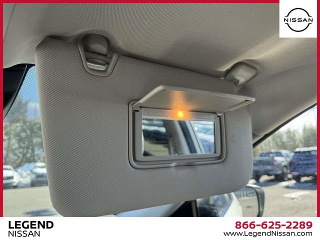 Used 2020 Nissan Rogue SL w/ Premium Package image 31