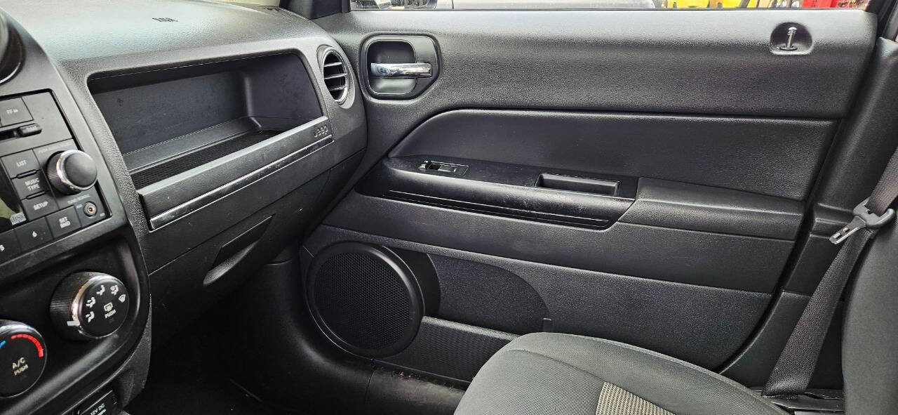 Used 2014 Jeep Patriot Sport w/ Power Value Group image 7