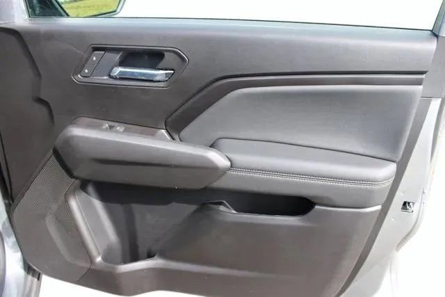 New 2026 GMC Canyon Elevation w/ Convenience Package image 18