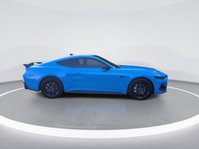 Used 2025 Ford Mustang GT RWD image 9