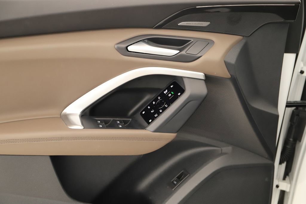 Certified 2025 Audi Q5 Premium Plus w/ Premium Plus image 22