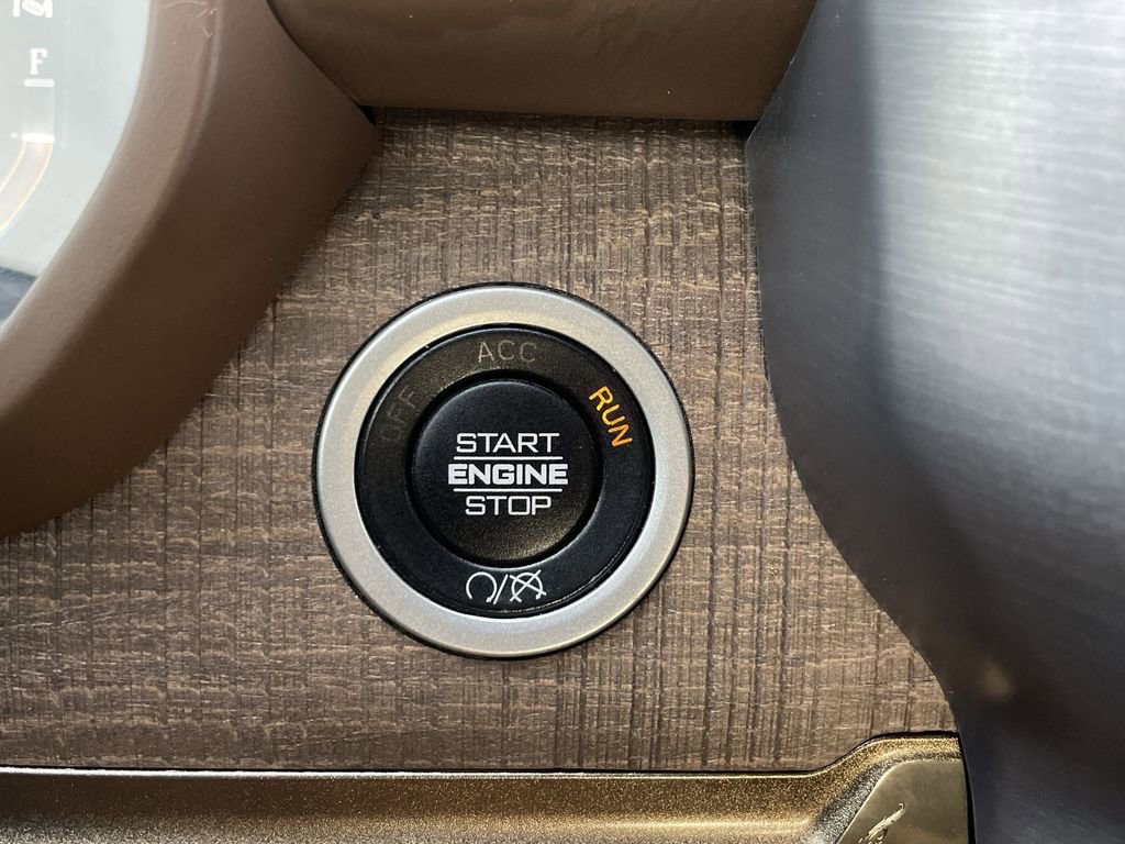 Used 2023 RAM 3500 Limited image 17