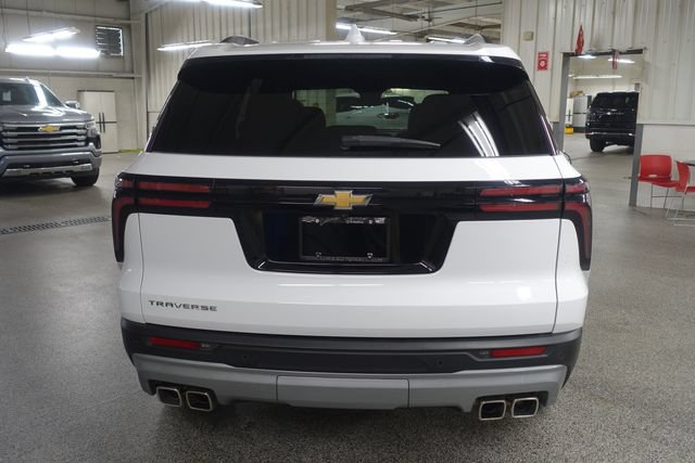 Used 2025 Chevrolet Traverse LT w/ Sun and Wheel Package FWD image 6