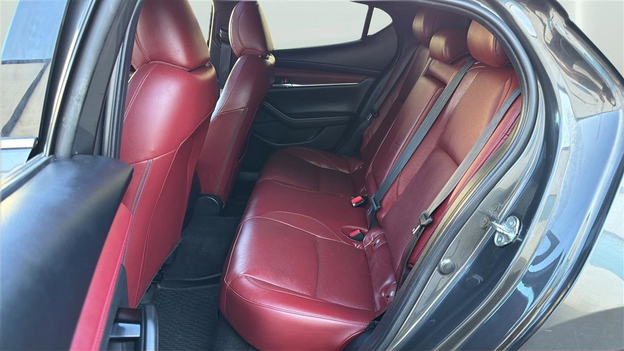 Used 2019 MAZDA MAZDA3 AWD Auto w/Premium Pkg image 17