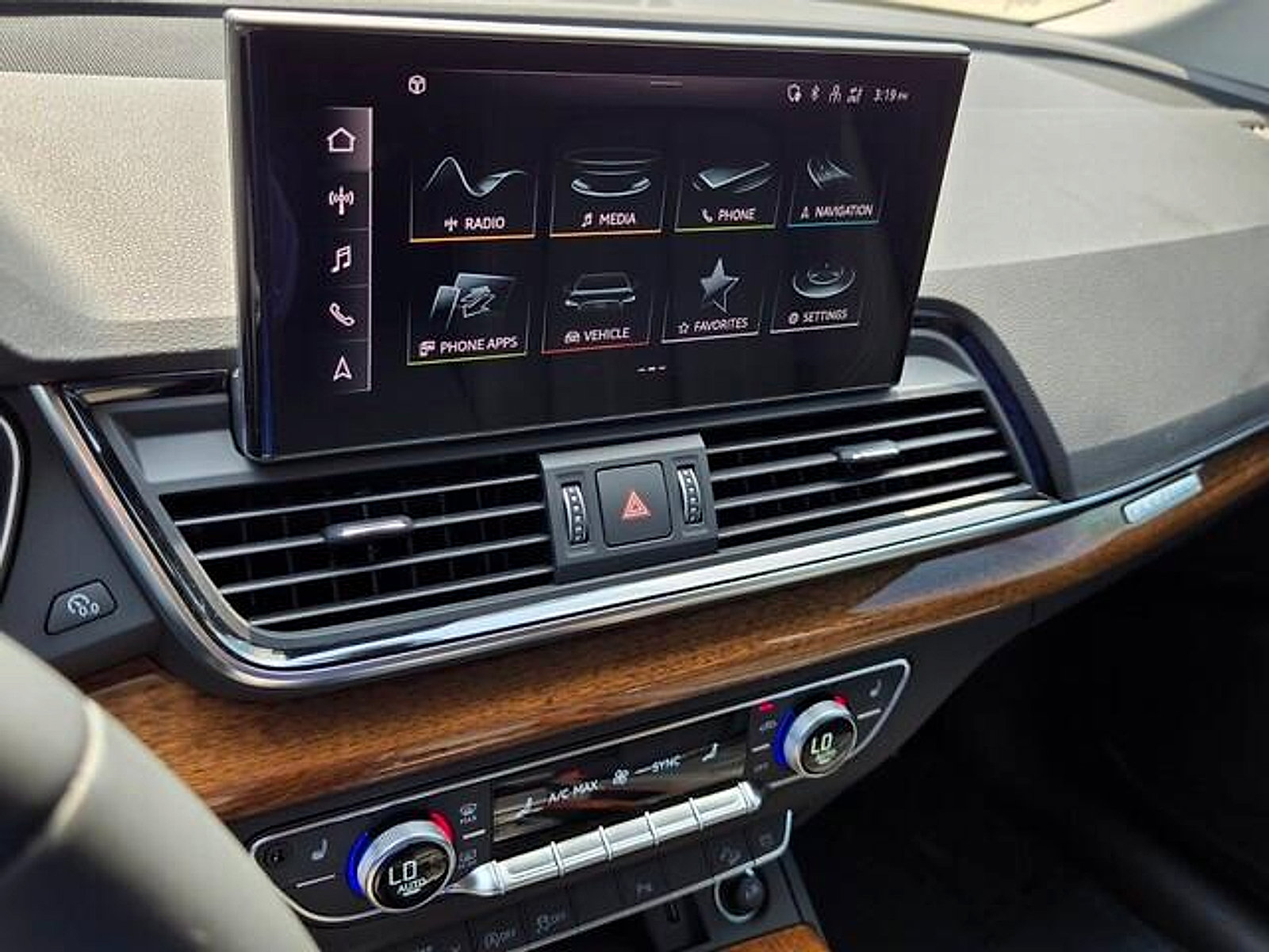 Used 2023 Audi Q5 2.0T Premium w/ Convenience Package AWD/4WD image 21