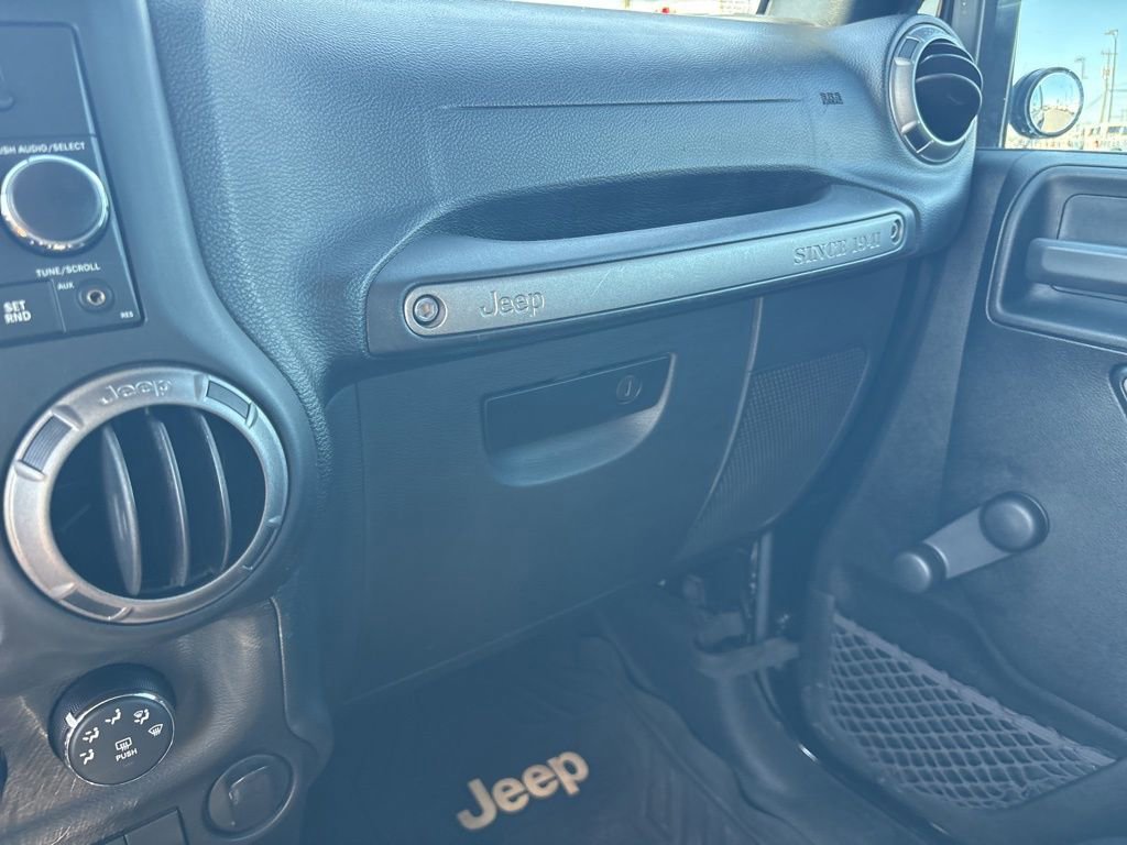 Certified 2018 Jeep Wrangler Unlimited Sport w/ Connectivity Group image 22