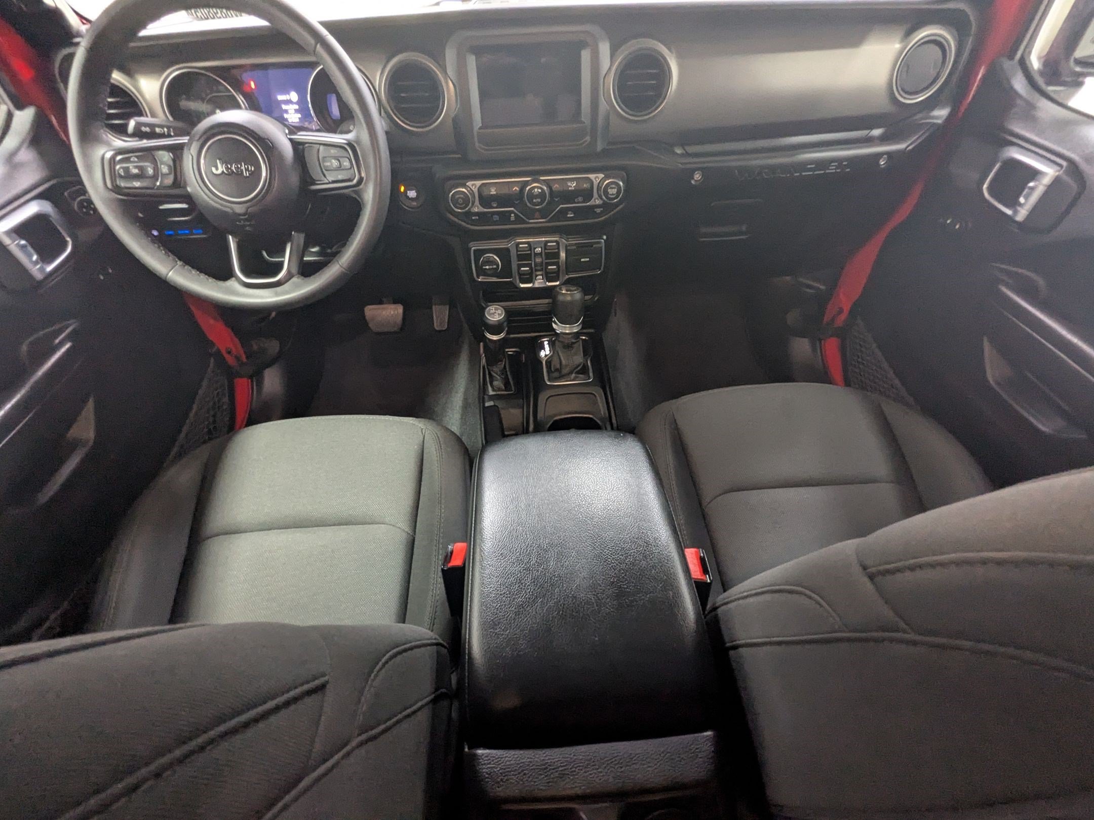 Used 2023 Jeep Wrangler Unlimited AWD/4WD image 21