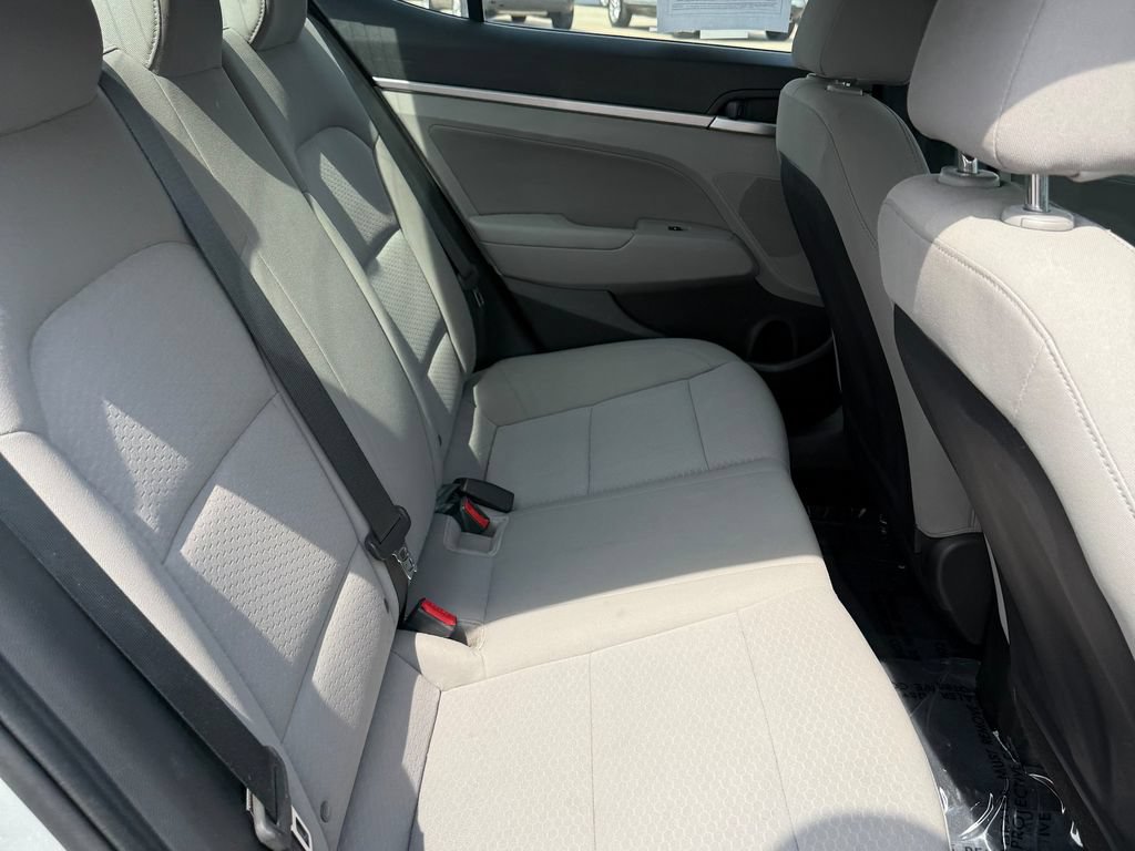 Used 2019 Hyundai Elantra SEL FWD image 30