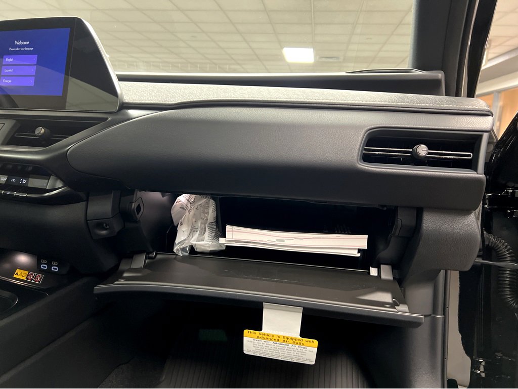 New 2025 Lexus UX 300h AWD image 41