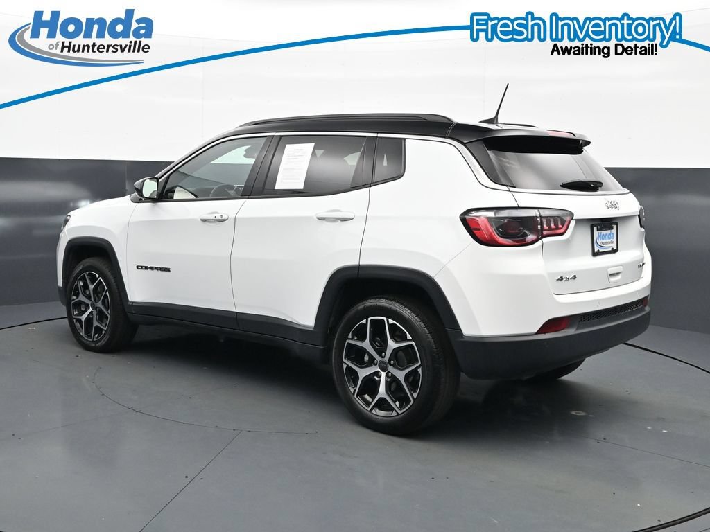 Used 2025 Jeep Compass Limited AWD/4WD image 7