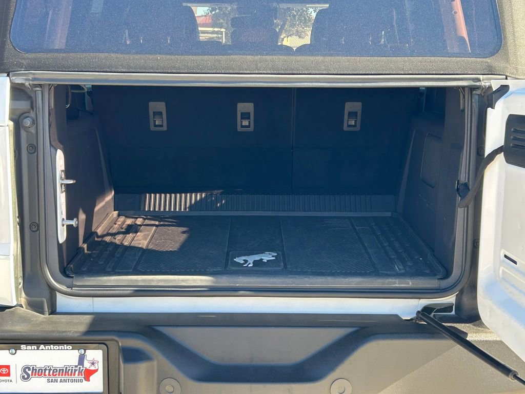 Used 2024 Ford Bronco Outer Banks image 15