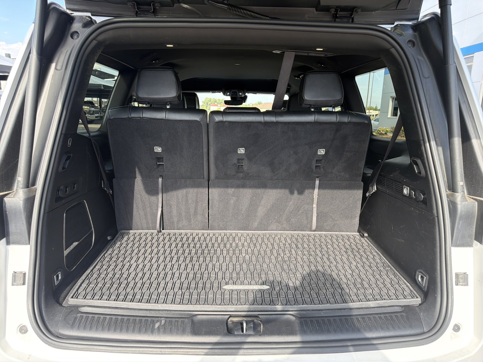 Used 2024 Jeep Wagoneer Series II AWD/4WD image 9