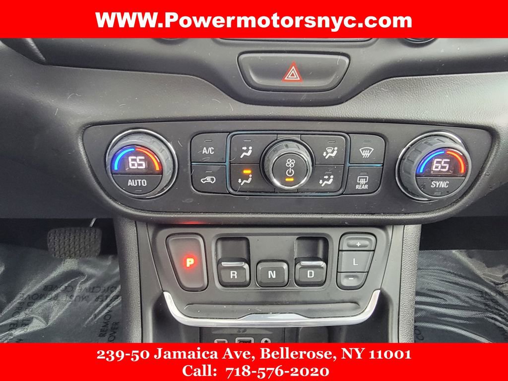 Used 2020 GMC Terrain Denali w/ Denali Premium Package image 29