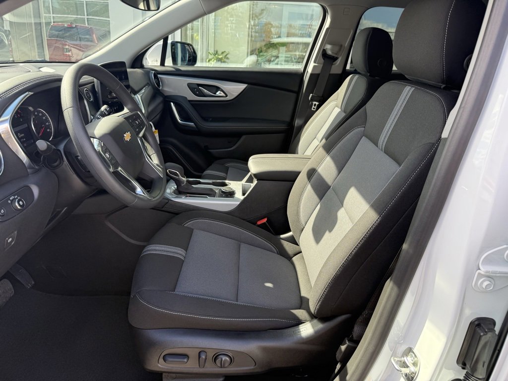 New 2026 Chevrolet Blazer LT w/ LPO, Black Sport Package image 8