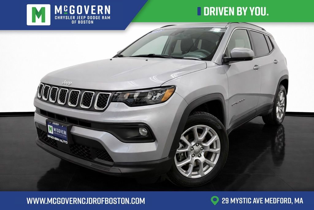 Used 2023 Jeep Compass Latitude w/ Sun and Sound Group image 1