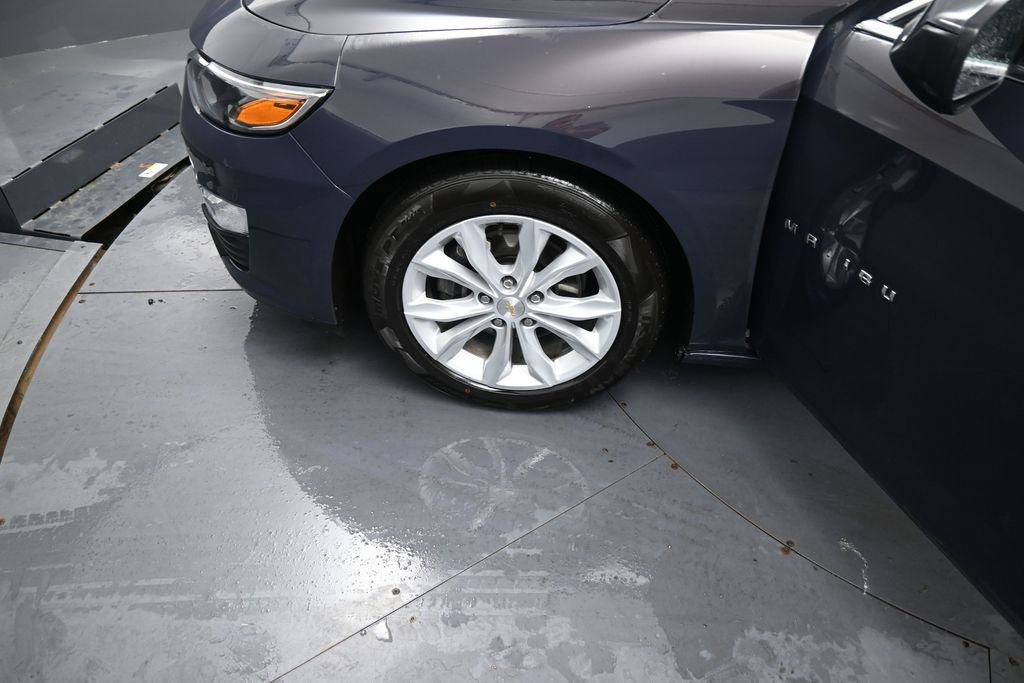 Used 2025 Chevrolet Malibu LT FWD image 14