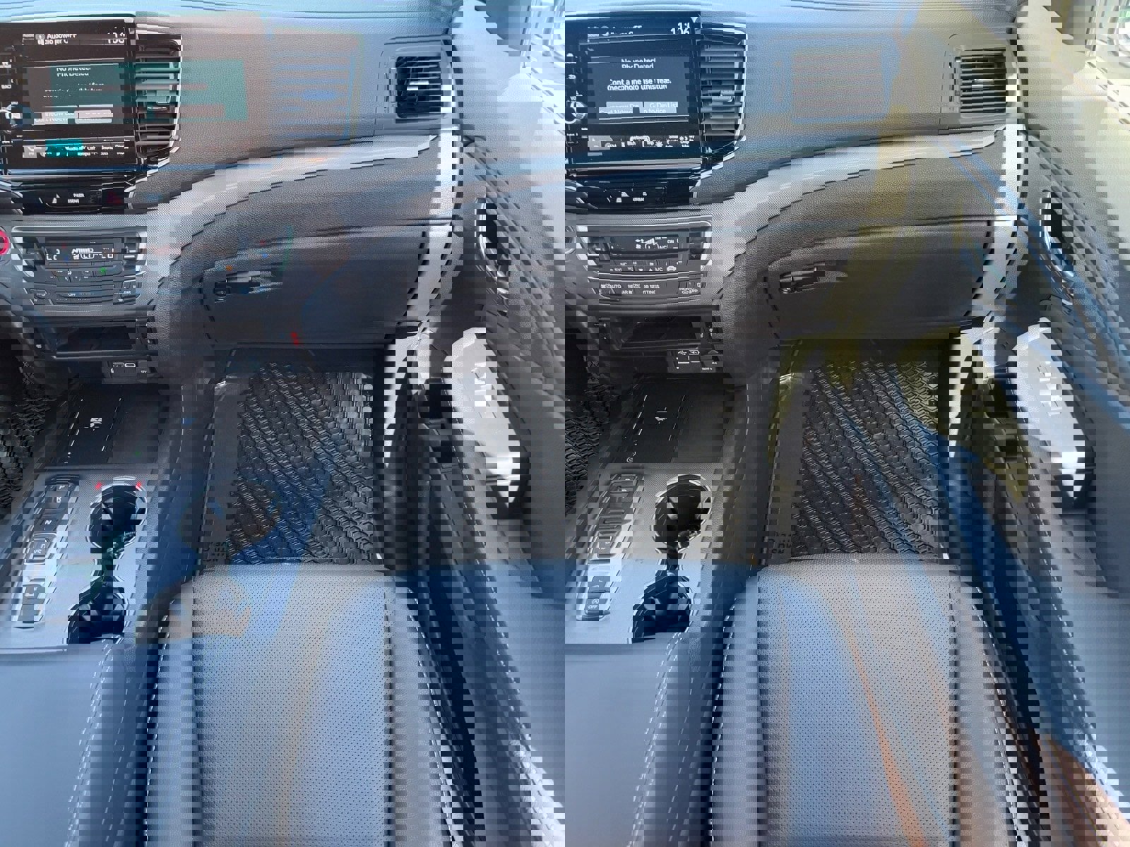 Used 2025 Honda Ridgeline RTL image 14