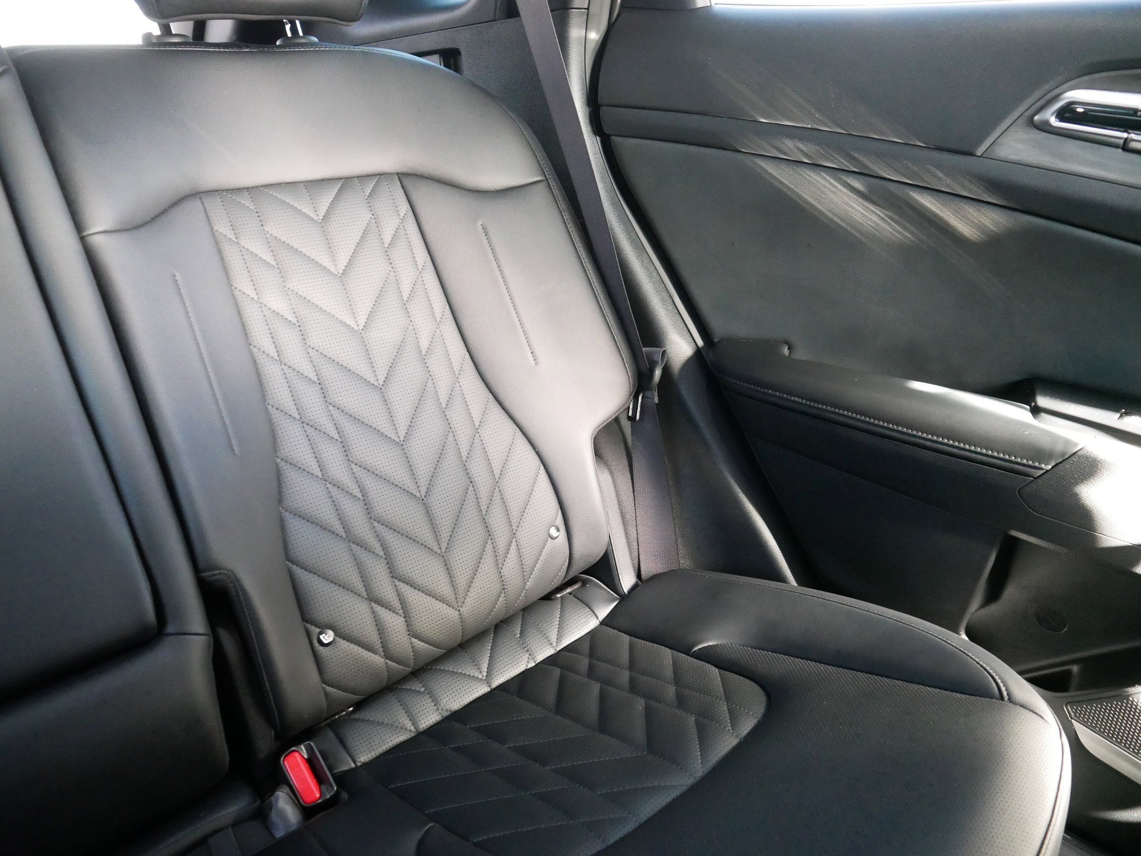 Certified 2025 Kia Sportage X-Line AWD/4WD image 14
