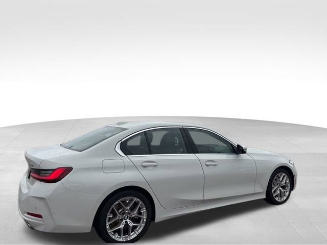 Used 2025 BMW 330i Sedan image 4
