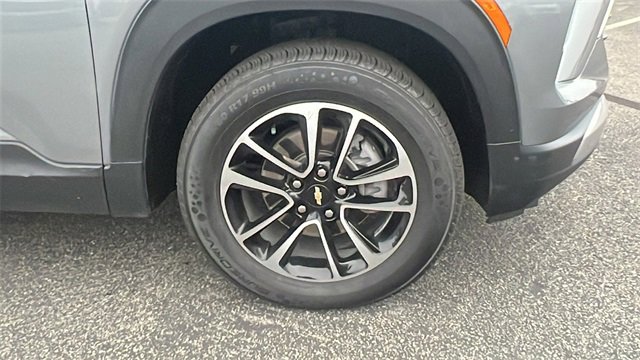 Used 2025 Chevrolet TrailBlazer LT image 9
