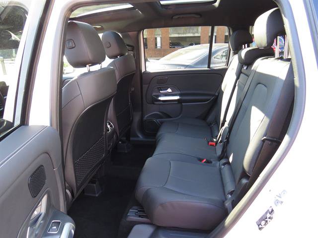 Used 2026 Mercedes-Benz GLB 250 4MATIC image 21