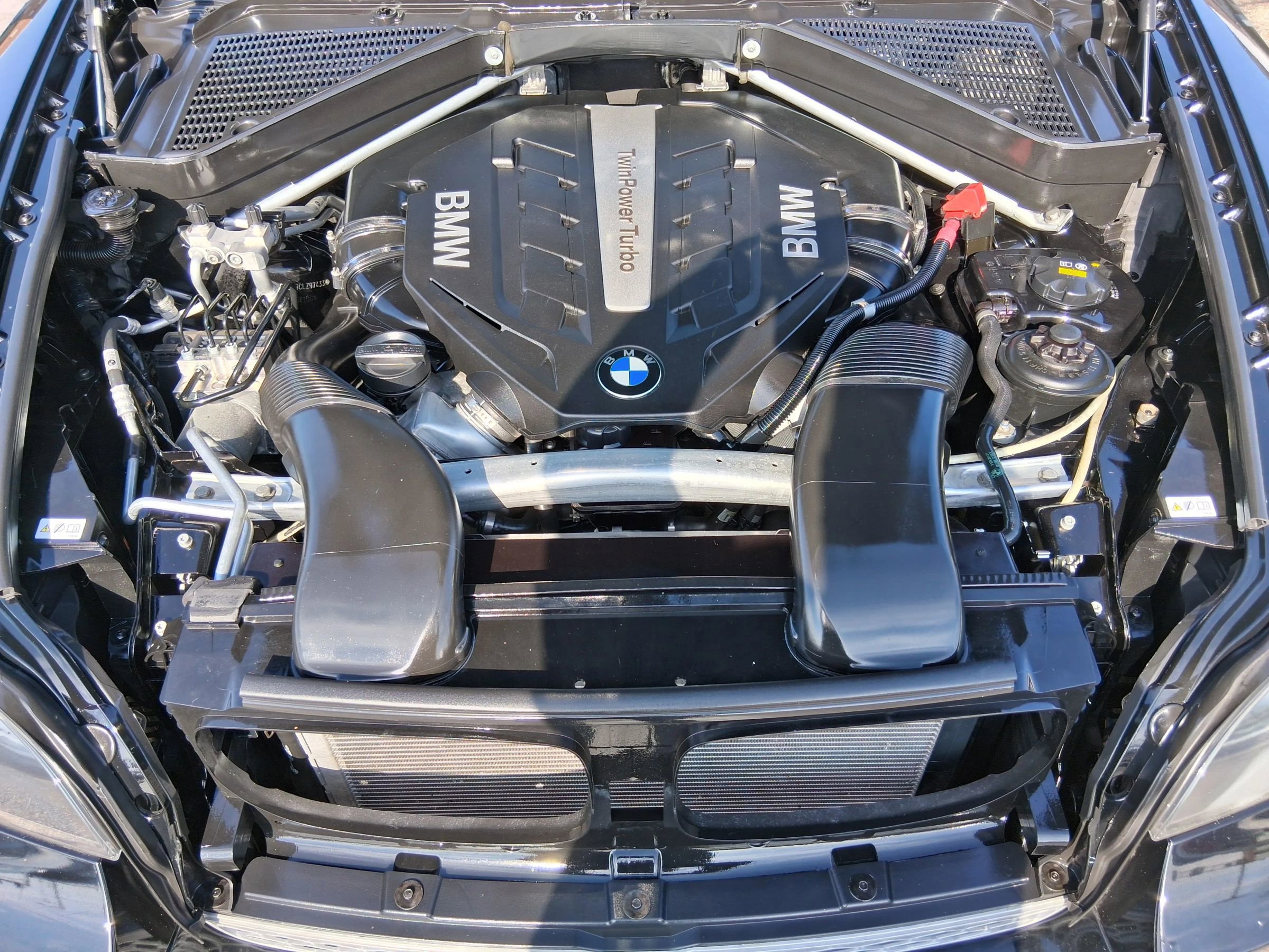 Used 2012 BMW X6 xDrive50i image 22