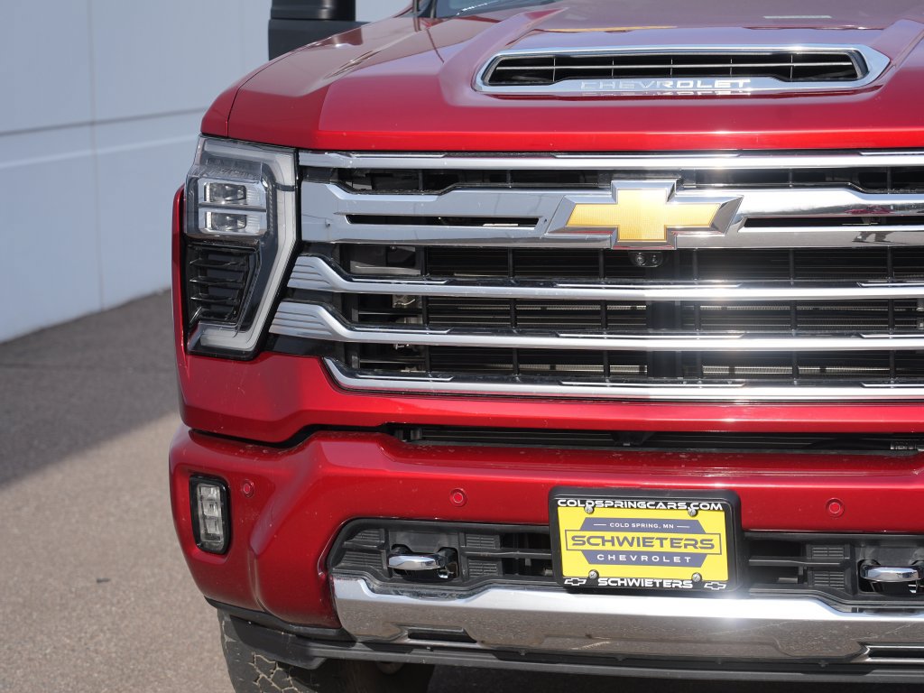 Used 2025 Chevrolet Silverado 3500 High Country w/ High Country Premium Package AWD/4WD image 10