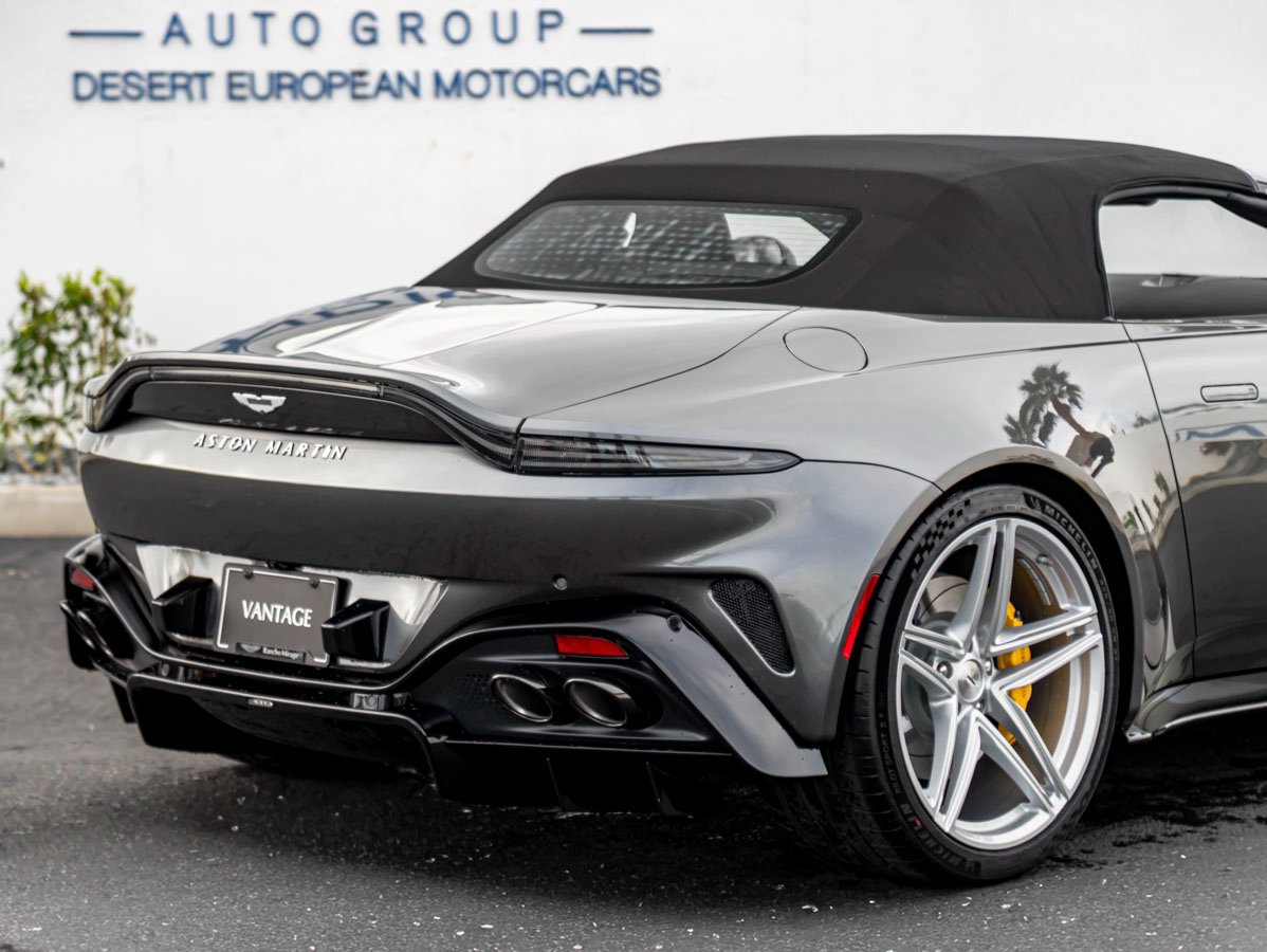 Used 2026 Aston Martin V8 Vantage Convertible RWD image 9