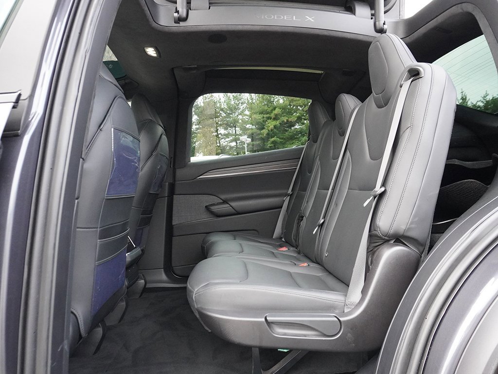 Used 2022 Tesla Model X image 43