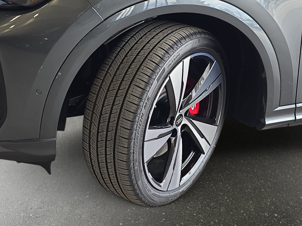 New 2026 Audi SQ5 Prestige AWD/4WD image 32