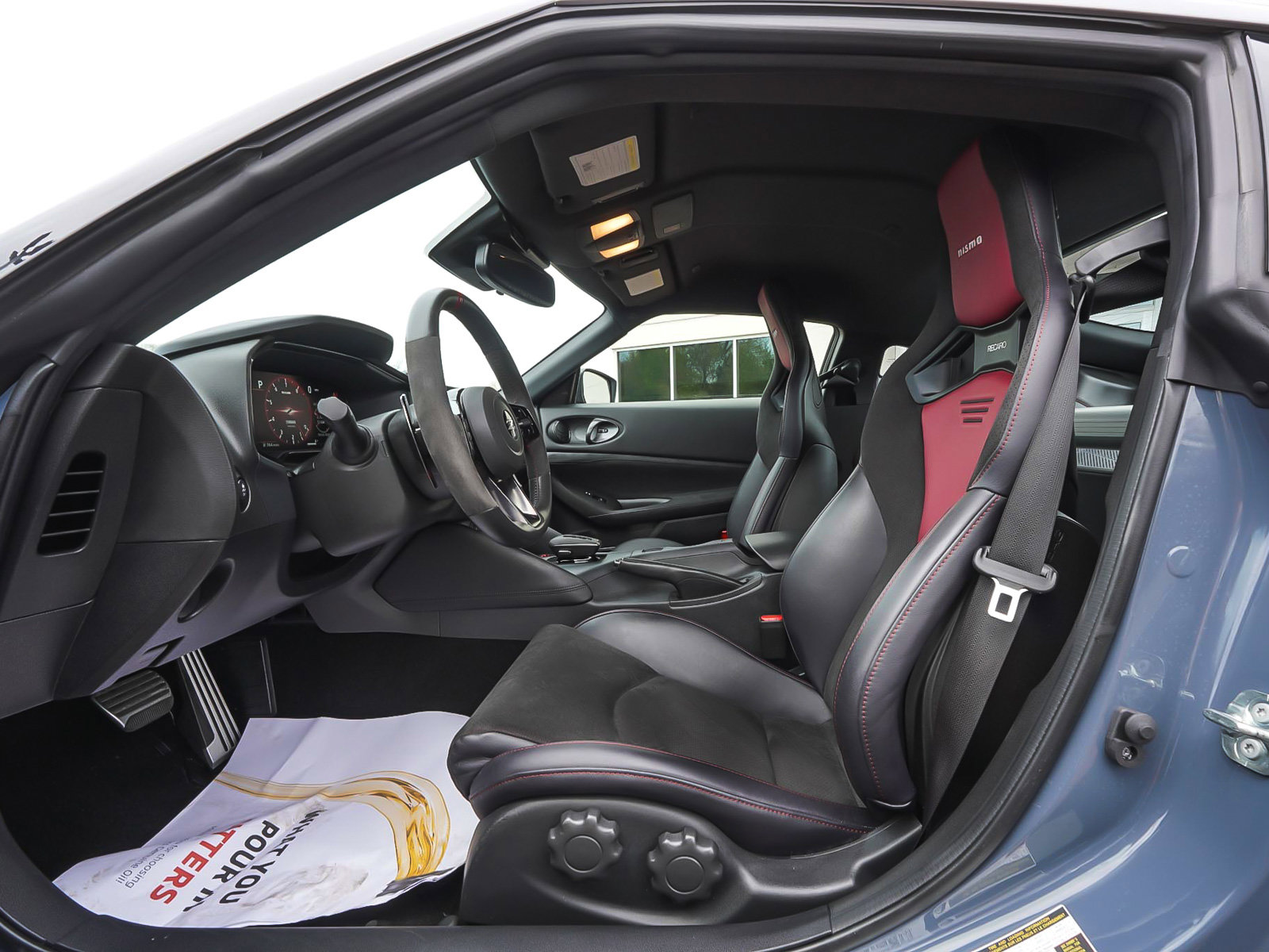 Used 2025 Nissan Z NISMO w/ Floor Mat Package RWD image 29