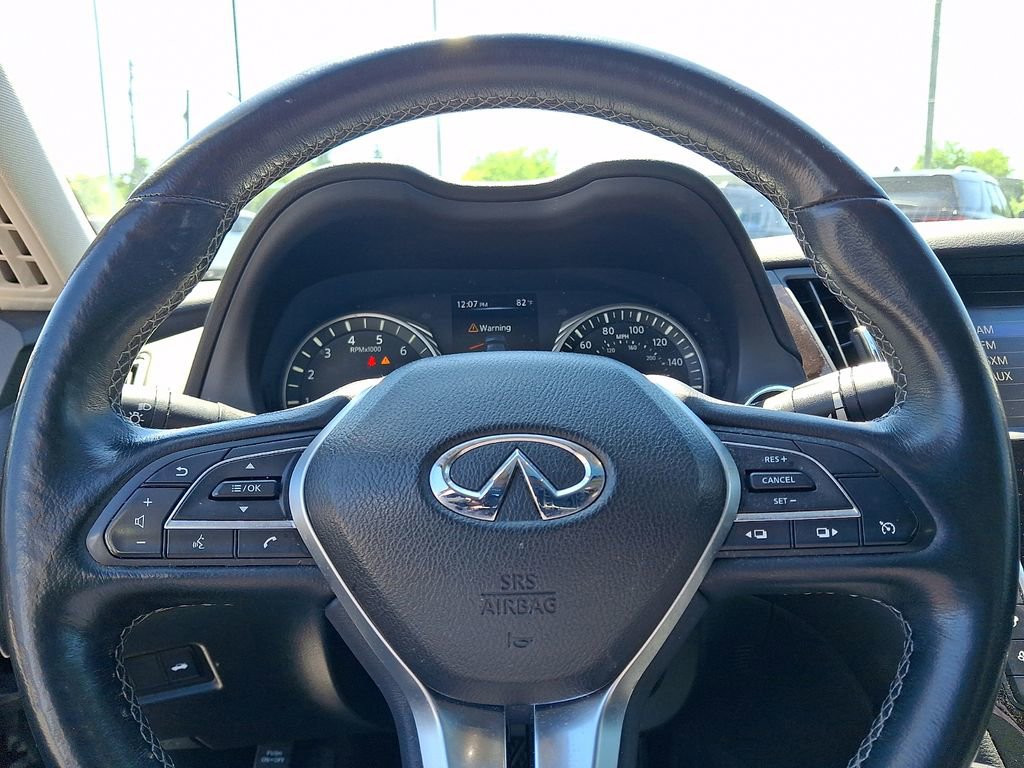 Used 2018 INFINITI Q50 Luxe w/ Essential Package (3.0T Luxe) AWD/4WD image 20