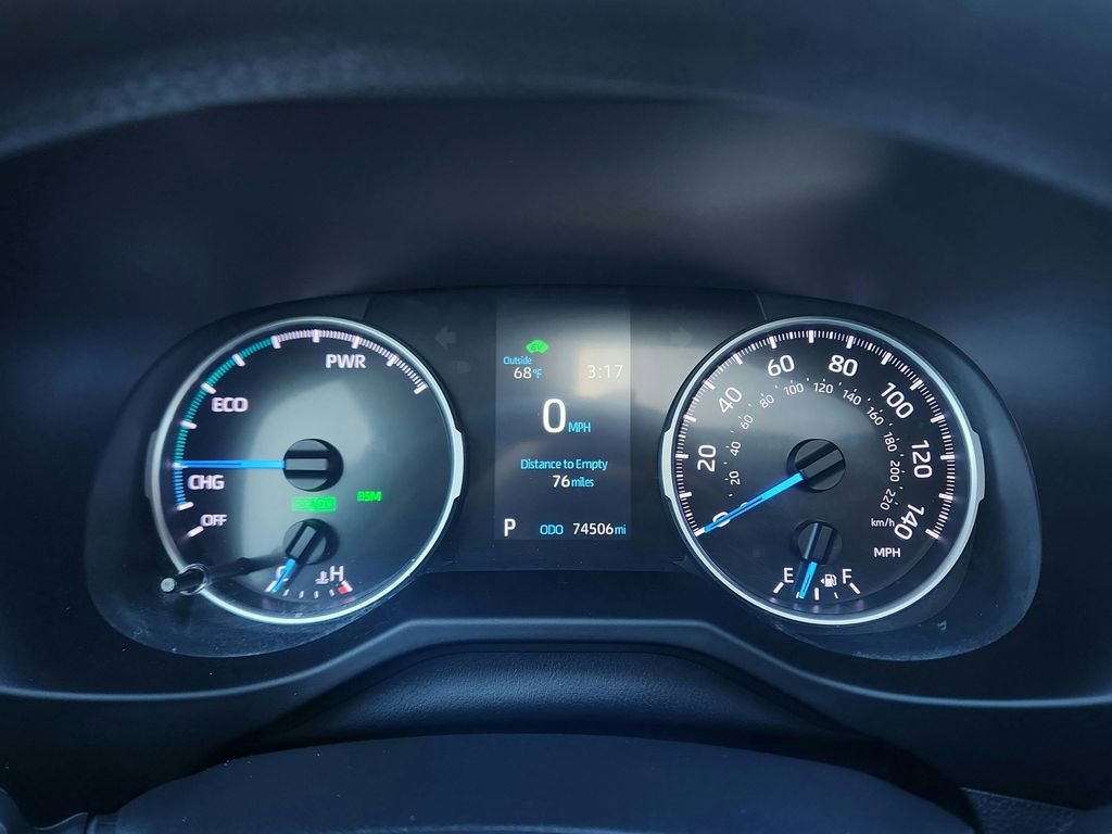 Used 2021 Toyota RAV4 XLE w/ Convenience Package image 18