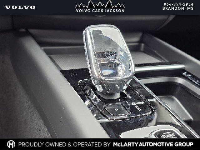New 2026 Volvo XC60 B5 Plus w/ Protection Package Premier AWD/4WD image 22