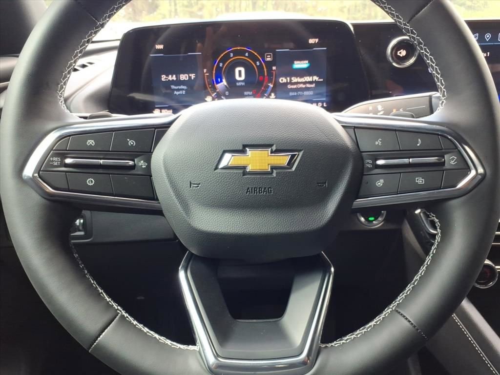 New 2026 Chevrolet Traverse LT w/ Sun and Wheel Package FWD image 11