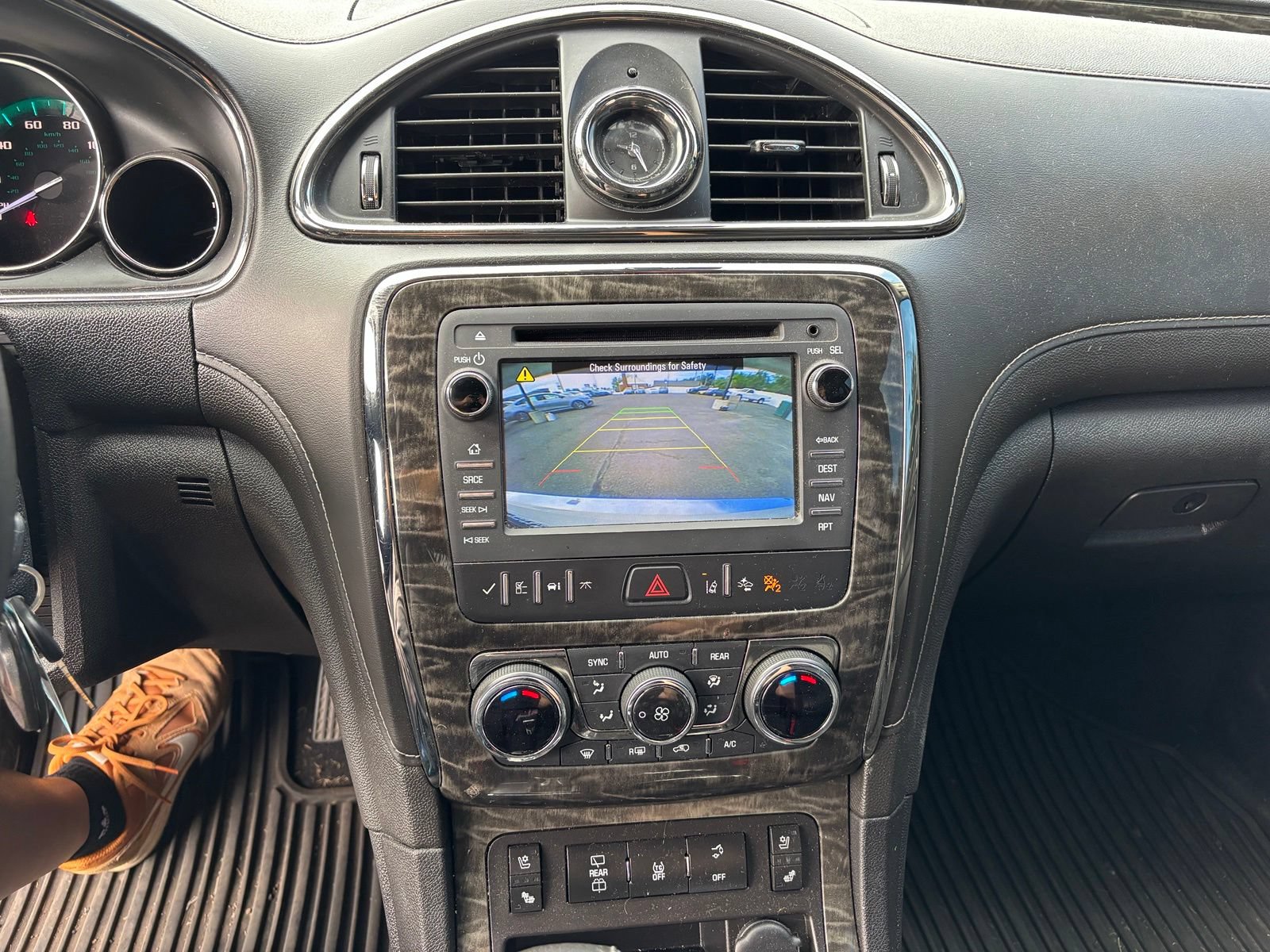 Used 2014 Buick Enclave Premium AWD/4WD image 12