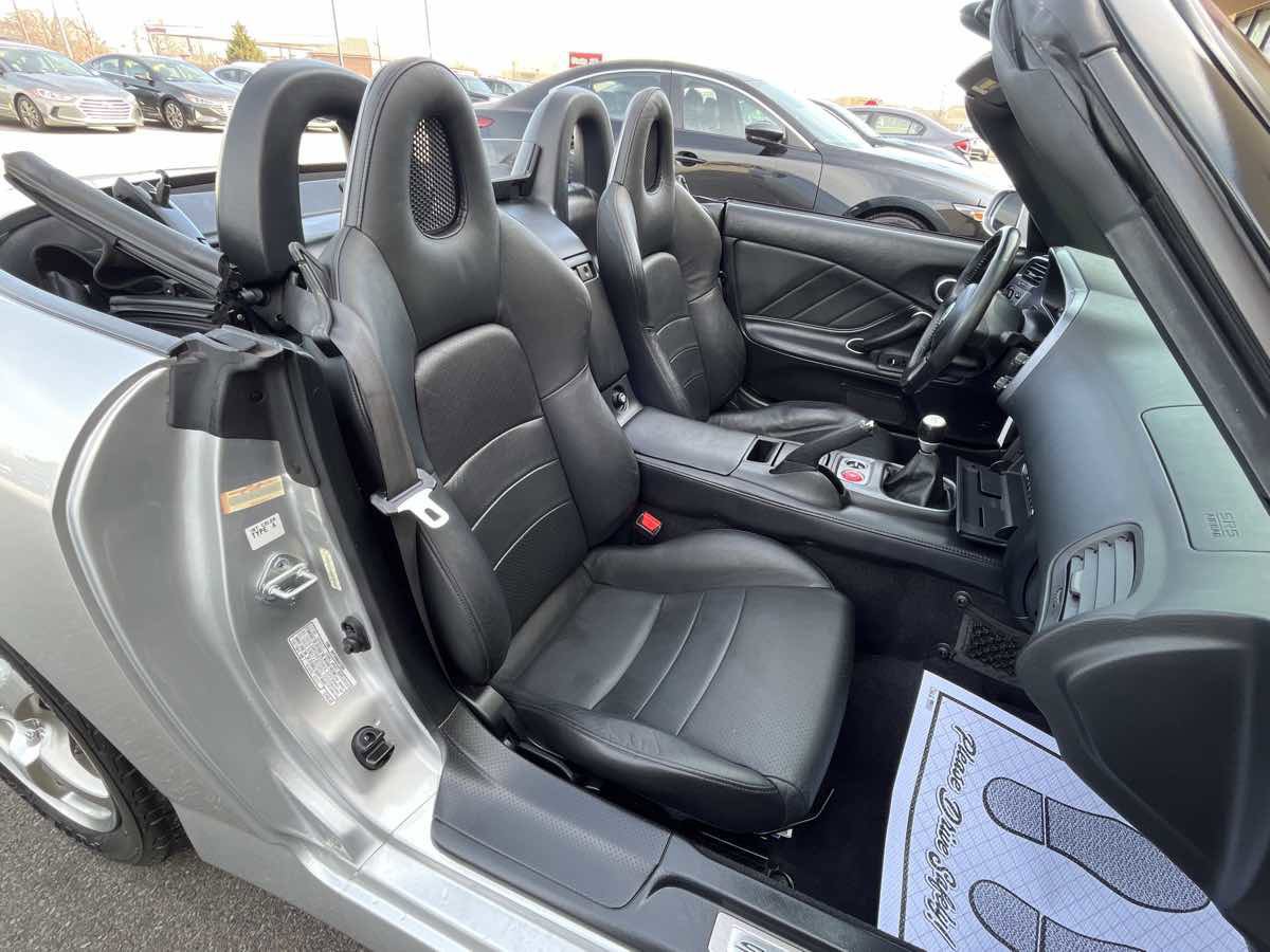 Used 2002 Honda S2000 image 11