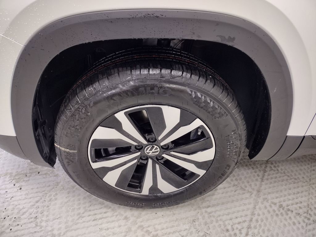 New 2026 Volkswagen Atlas SE image 5