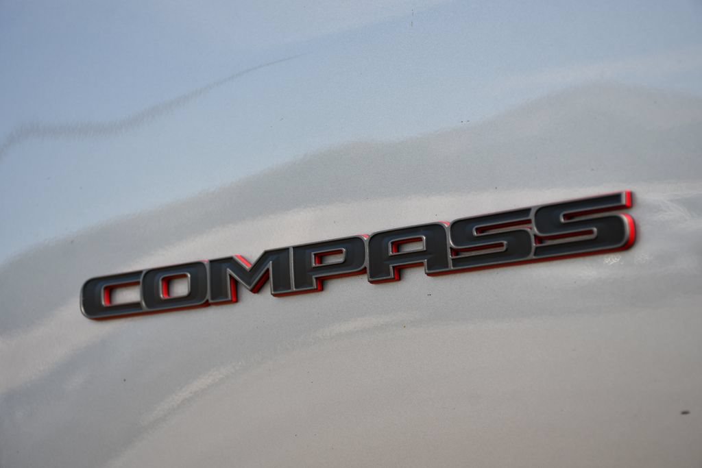 Used 2021 Jeep Compass Trailhawk AWD/4WD image 14