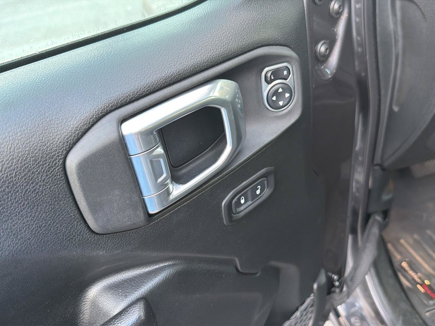 Used 2021 Jeep Wrangler Unlimited Sport AWD/4WD image 31