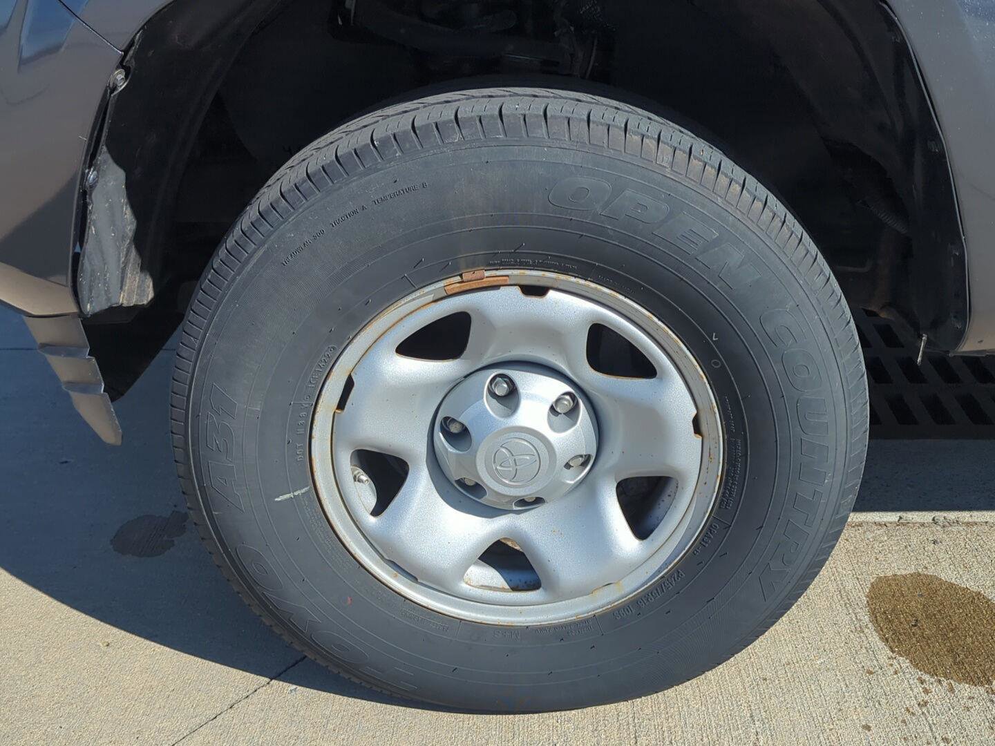 Used 2023 Toyota Tacoma SR image 30