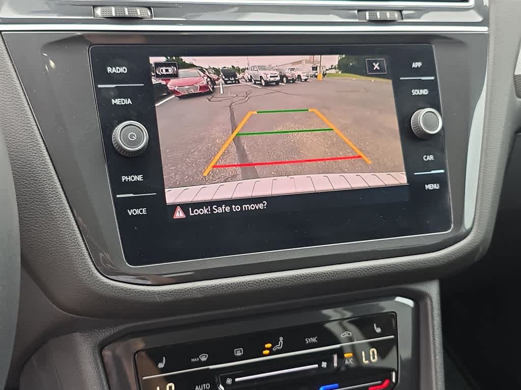 Used 2023 Volkswagen Tiguan SE w/ Panoramic Sunroof Package AWD/4WD image 20
