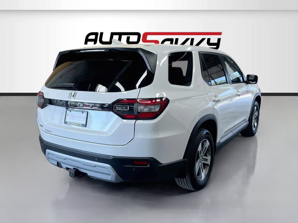 Used 2025 Honda Pilot EX-L image 7