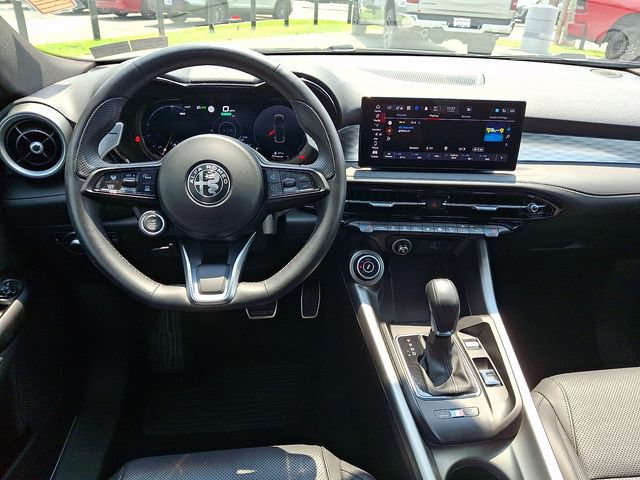 Used 2024 Alfa Romeo Tonale Veloce AWD/4WD image 11